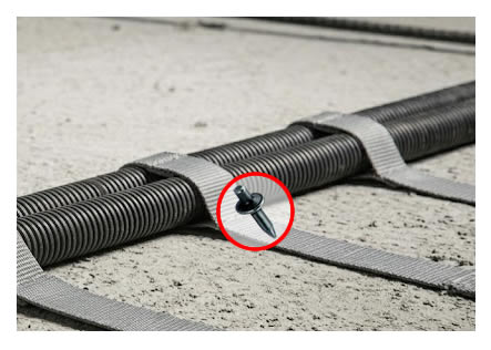 Fissaggio con bandella in tessuto
